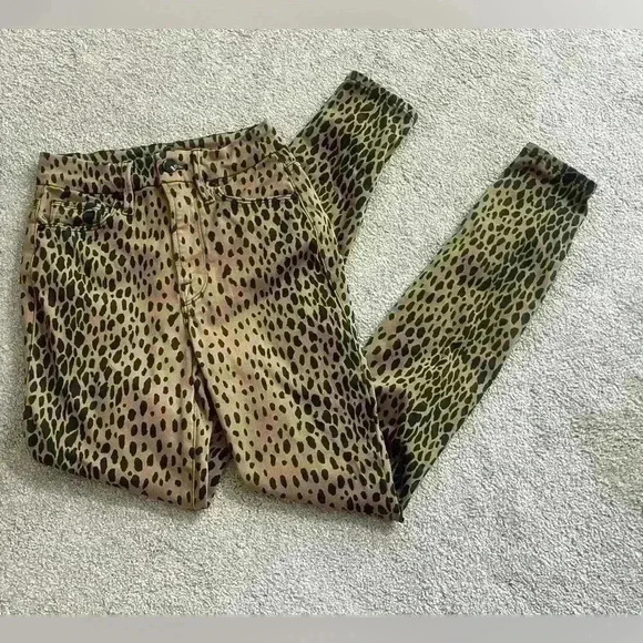 Good American Good Waist High Rise Skinny Leopard Jeans. Size 25 - Picture 6 of 9
